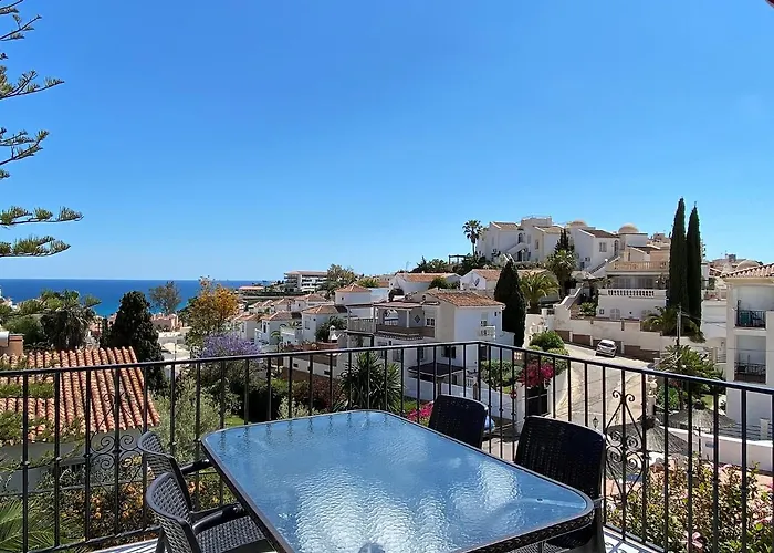 Casa La Vida Casasol Вілла