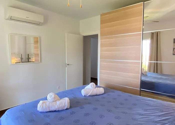 Вілла Casa La Vida Casasol *